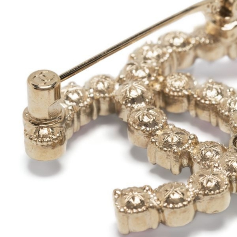 Like New! Authentic CHANEL CC Pearl Crystal Embellished Brooch PINK - Picture 9 of 16